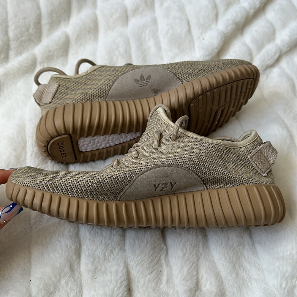 Yeezy Boost 350 taupe